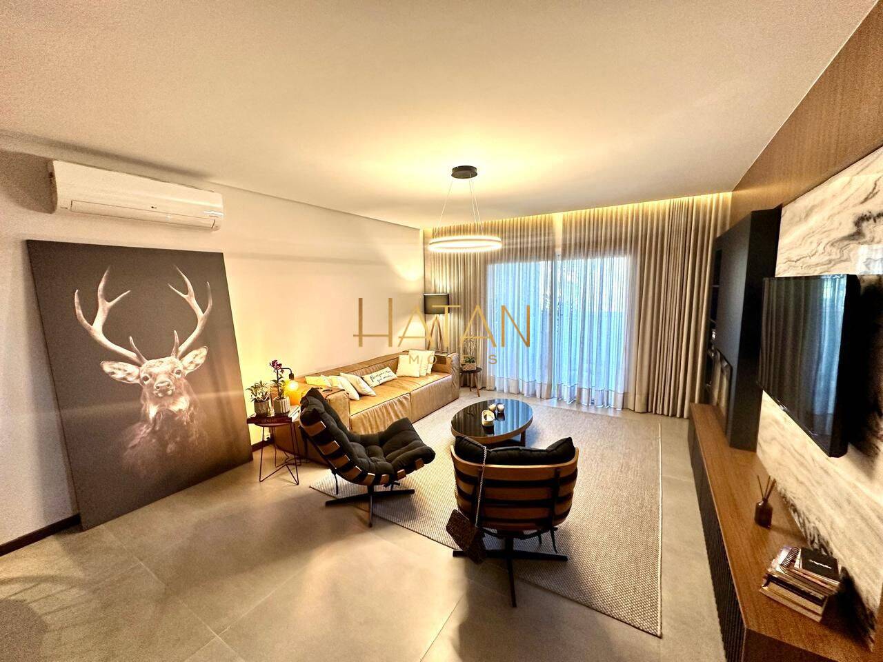 Apartamento de 162 m² no Centro